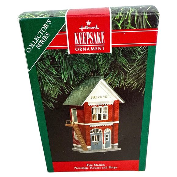1991 Hallmark Fire Station Ornament Nostalgic Houses Series MIB Christmas - Picture 8 of 9